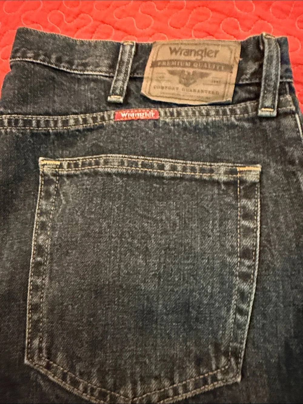Wrangler Men’s Dark Gray Relaxed Fit Jeans